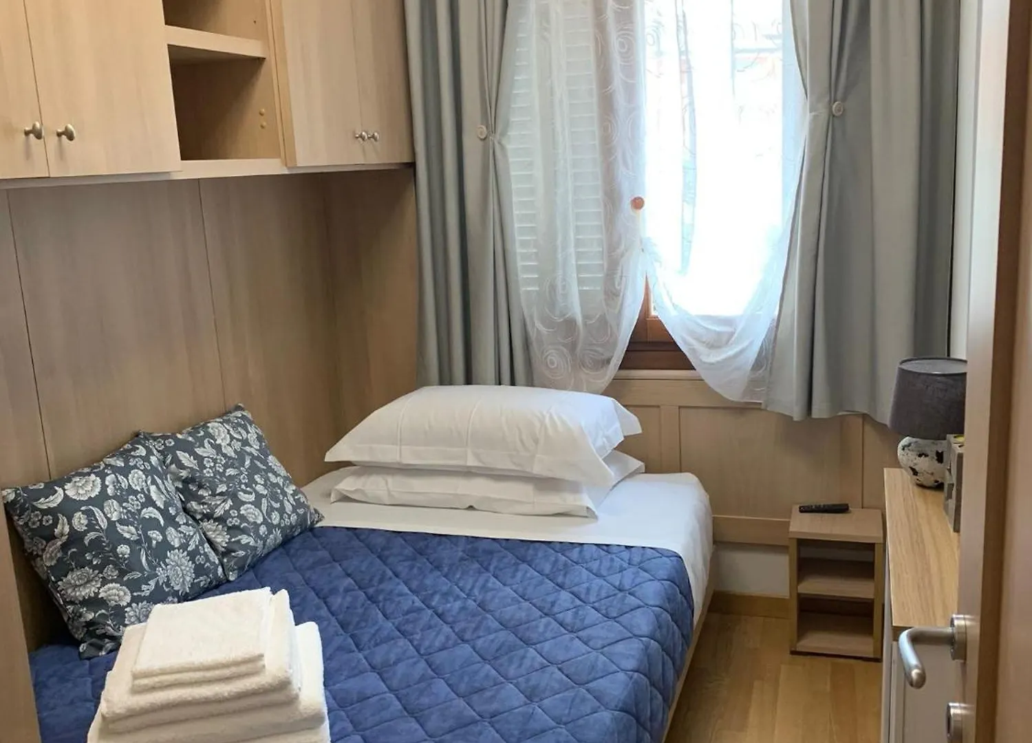 Apartment Appartamento Polaris Peschiera del Garda Italy